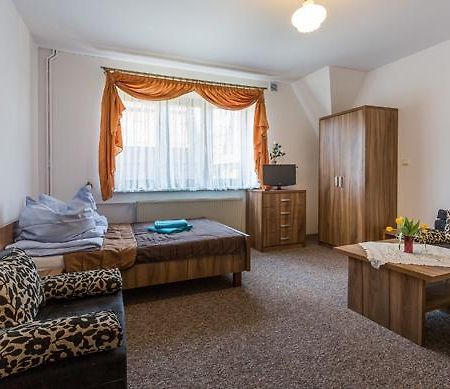Apartamenty i Pokoje Gościnne DZIEDZIC Józef Suche Zewnętrze zdjęcie